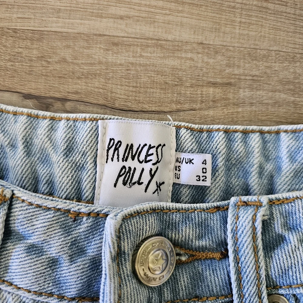 Princess Polly Denim Shorts Pale‎ Blue high waisted frayed hem 4